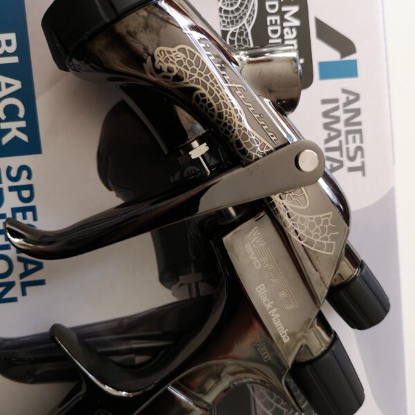 Pistolet IWATA Black Mamba